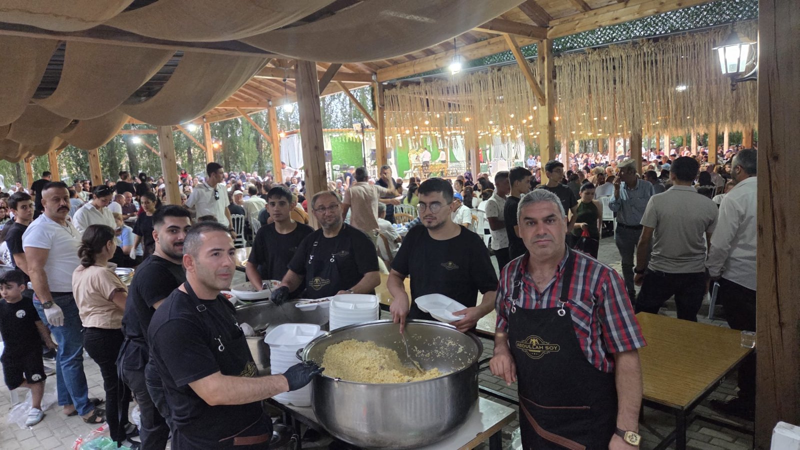 Düğün, Davet ve Özel Günleriniz İçin Yerinde Yemek & Toplu Servis Hizmeti! — Hizmetler, Mercantepe, Divriği