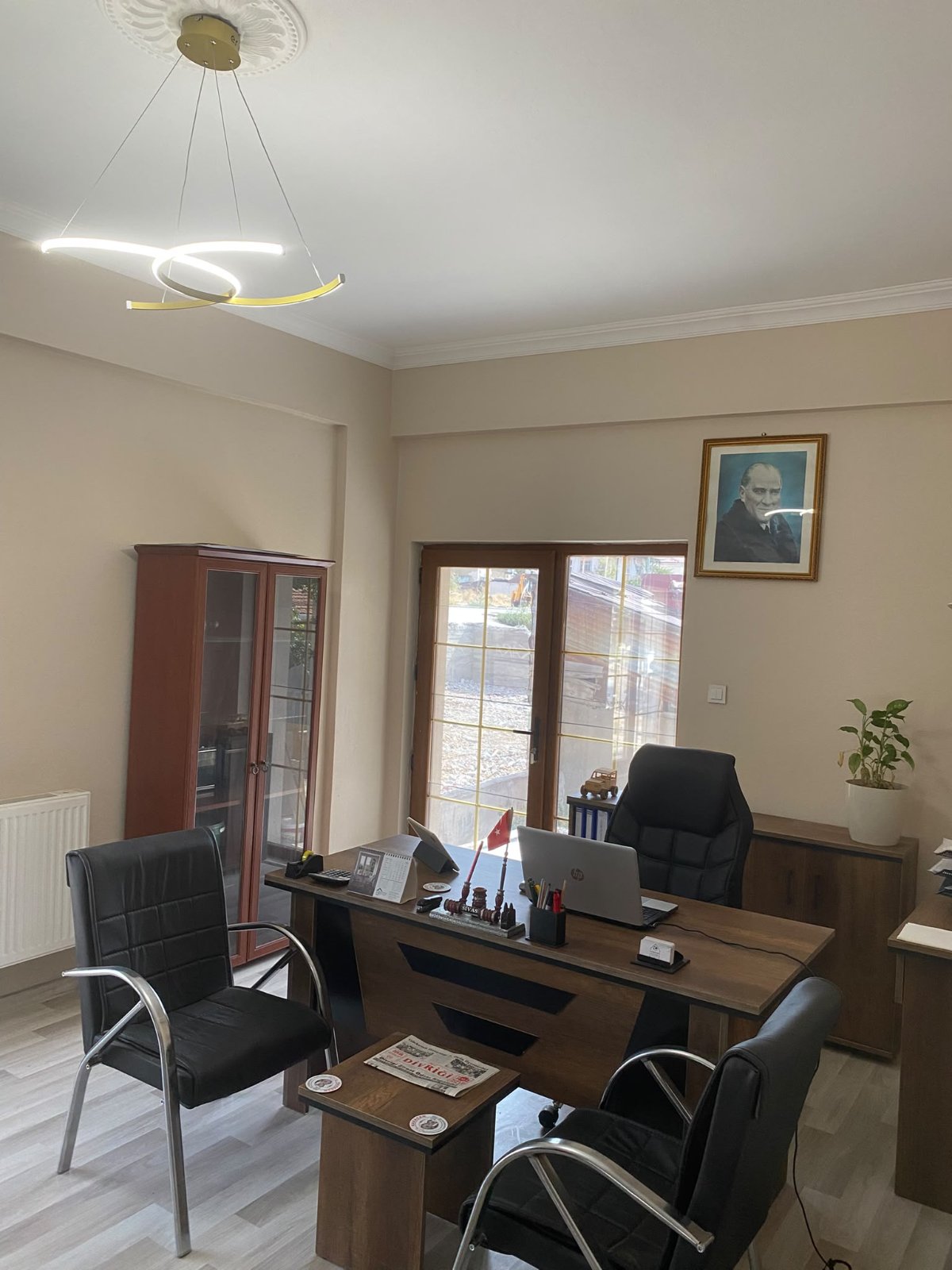 Divriği Kocapaşa’da Prestijli Eşyalı / Eşyasız Kiralık Ofis — Emlak, Kocapaşa, Divriği